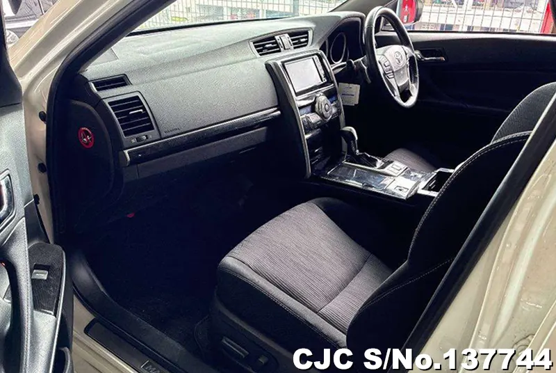 2017 Toyota / Mark X Stock No. 137744