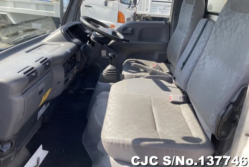 2006 Mazda / Titan Stock No. 137746