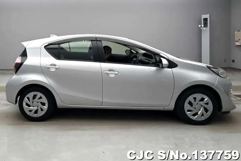 2021 Toyota / Aqua Stock No. 137759