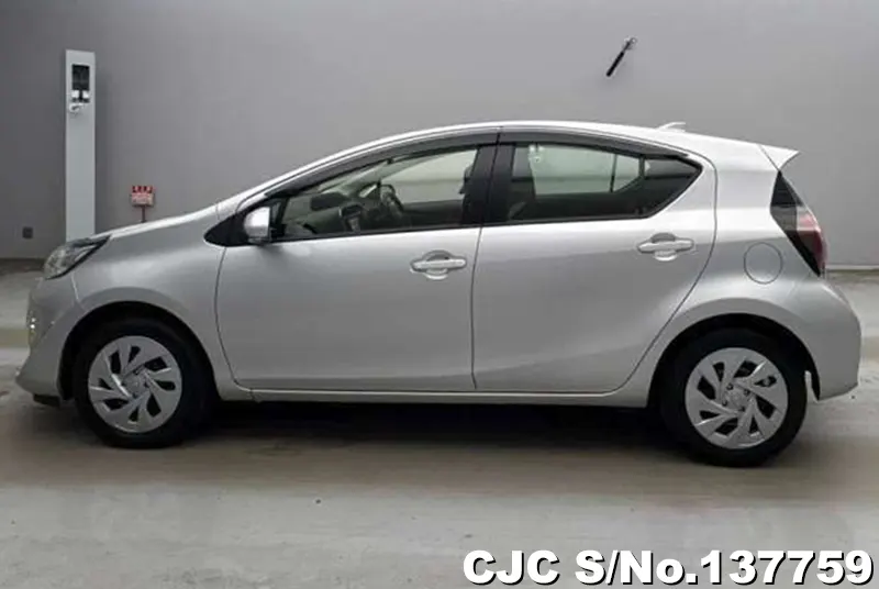2021 Toyota / Aqua Stock No. 137759