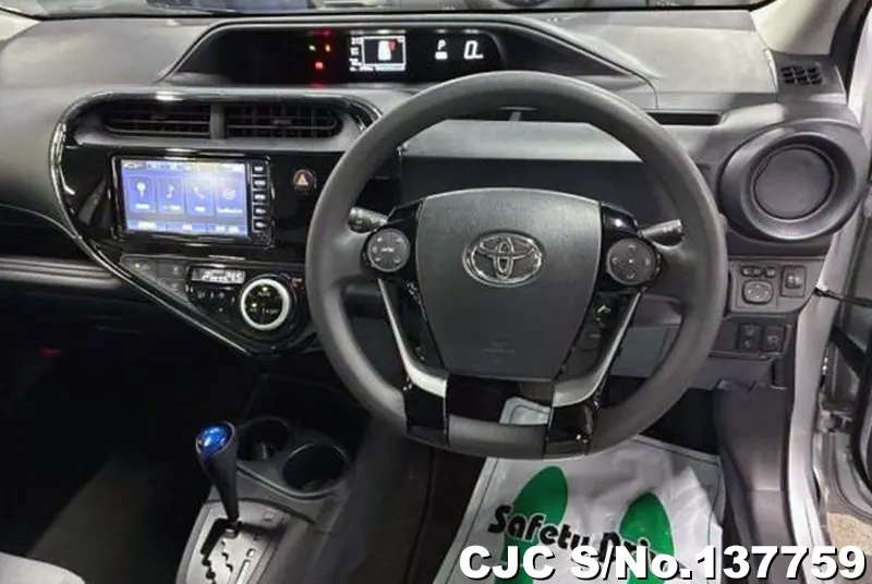 2021 Toyota / Aqua Stock No. 137759