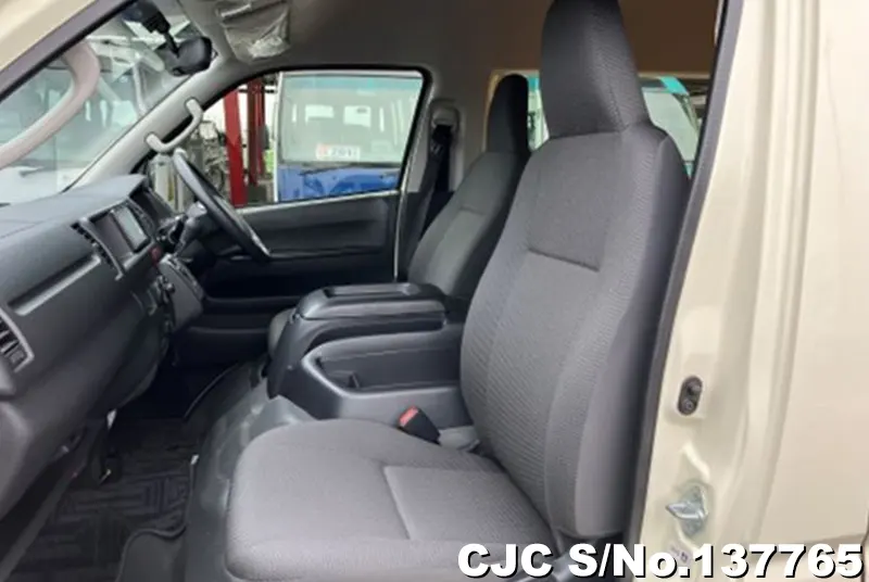 2020 Toyota / Hiace Stock No. 137765