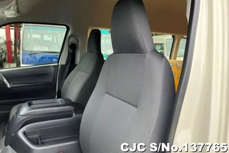 2020 Toyota / Hiace Stock No. 137765