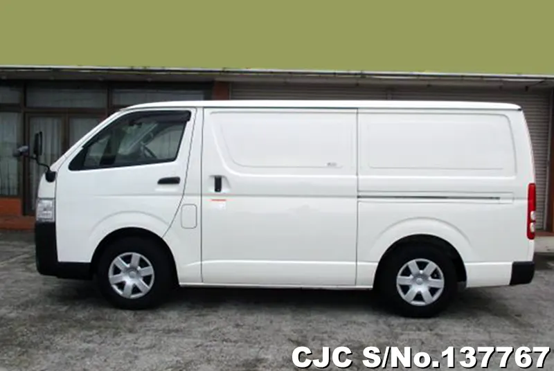 2017 Toyota / Hiace Stock No. 137767