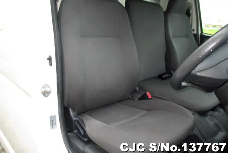 2017 Toyota / Hiace Stock No. 137767