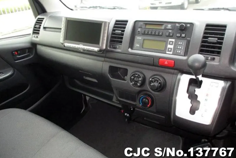 2017 Toyota / Hiace Stock No. 137767