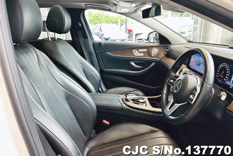 2019 Mercedes Benz / E Class Stock No. 137770