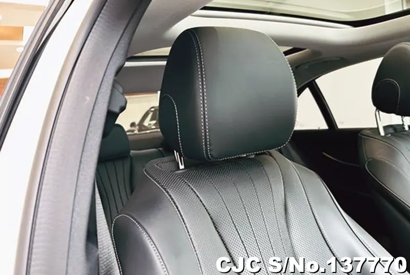 2019 Mercedes Benz / E Class Stock No. 137770