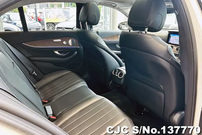 2019 Mercedes Benz / E Class Stock No. 137770