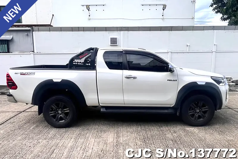2023 Toyota / Hilux / Revo Stock No. 137772