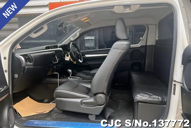 2023 Toyota / Hilux / Revo Stock No. 137772