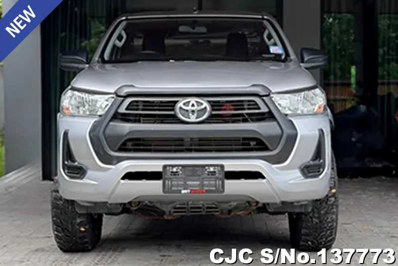 2020 Toyota / Hilux / Revo Stock No. 137773