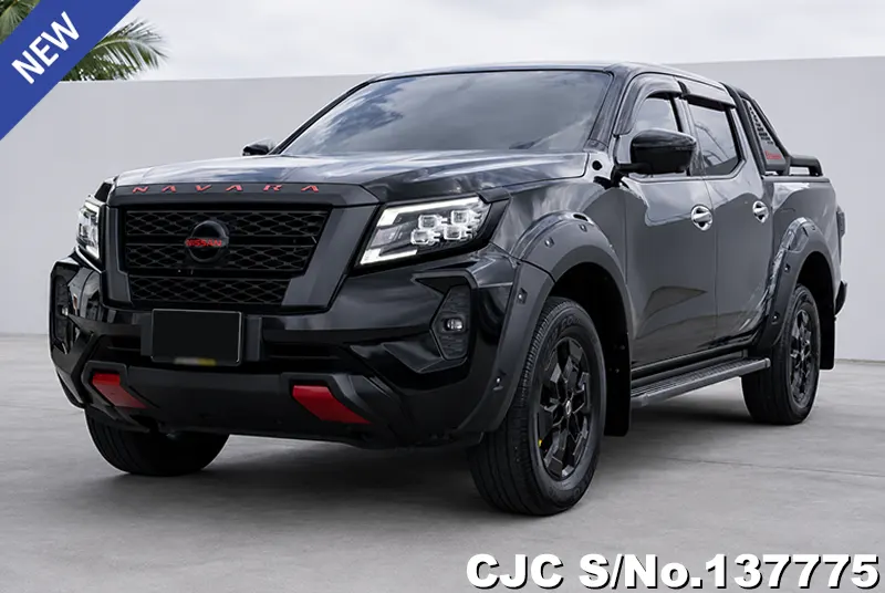 Nissan Navara in Black for Sale Image 3