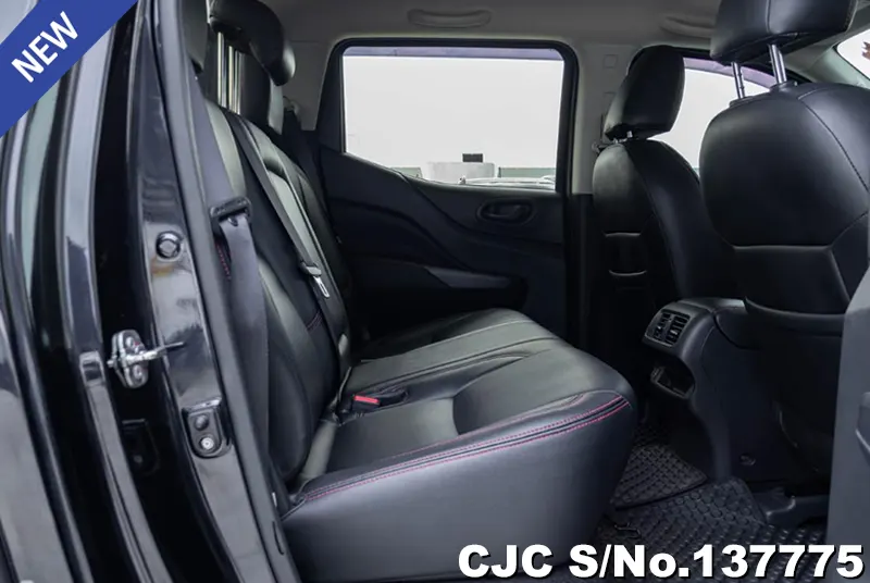 Nissan Navara in Black for Sale Image 10