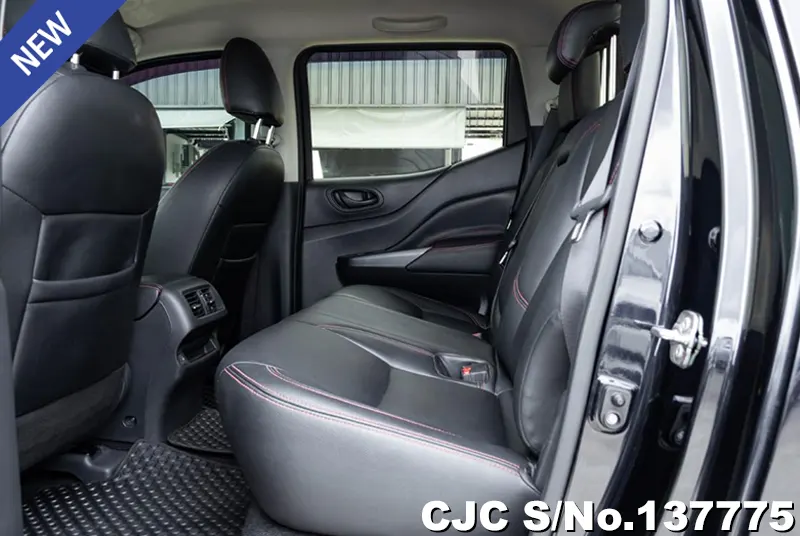 Nissan Navara in Black for Sale Image 11