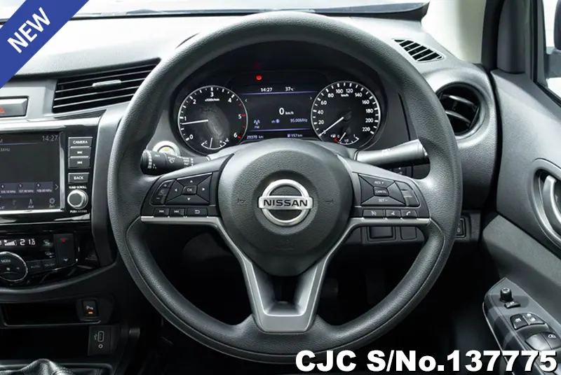 2023 Nissan / Navara Stock No. 137775