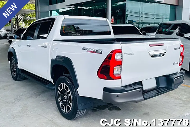 Toyota Hilux in White for Sale Image 1