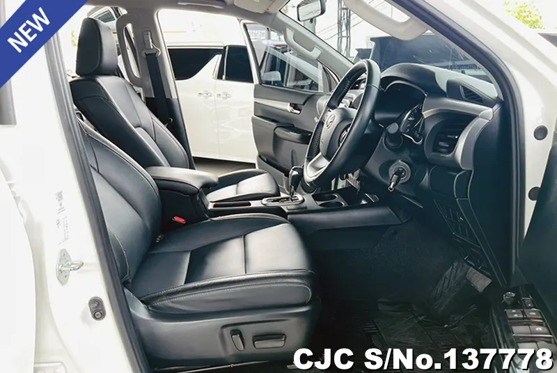 Toyota Hilux in White for Sale Image 7