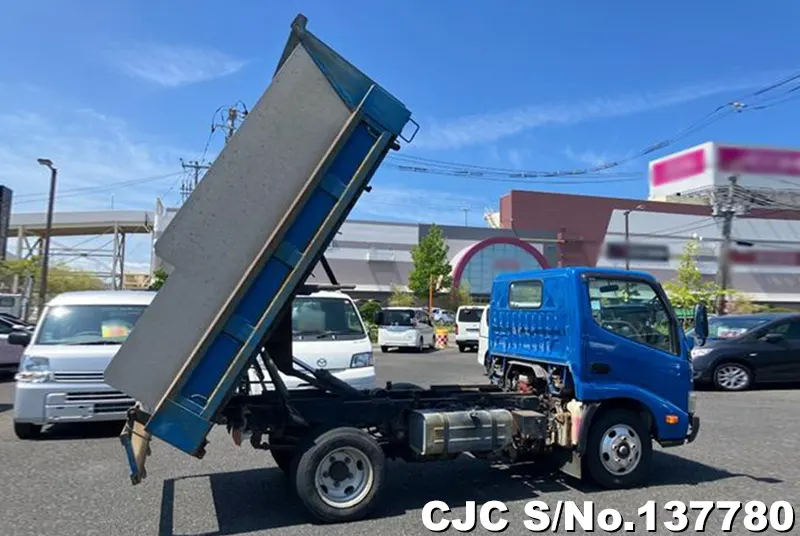 2010 Toyota / Dyna Stock No. 137780