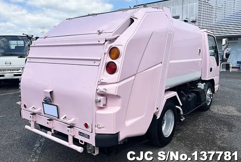 2004 Isuzu / Elf Stock No. 137781