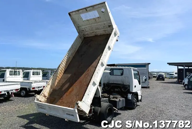 1999 Isuzu / Elf Stock No. 137782