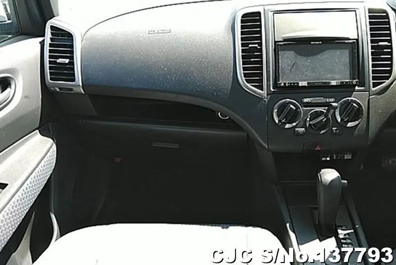 2016 Nissan / Wingroad Stock No. 137793