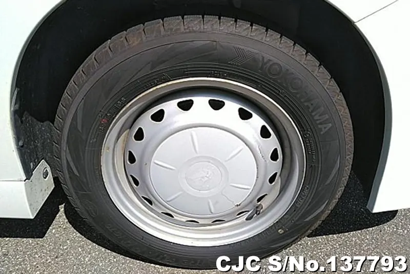 2016 Nissan / Wingroad Stock No. 137793