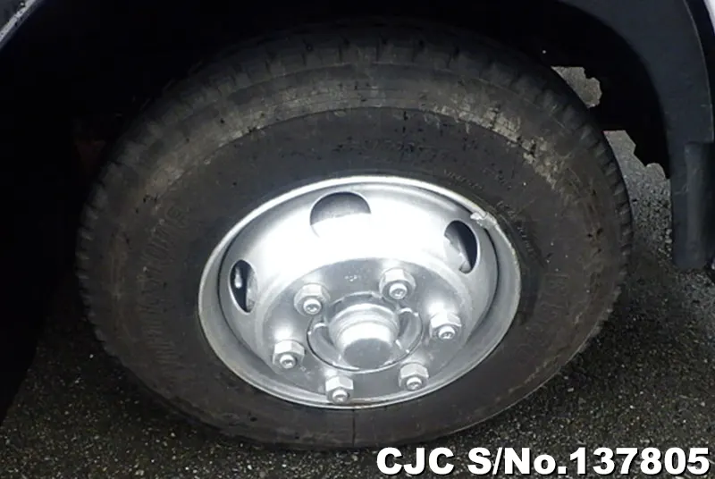 2010 Isuzu / Forward Stock No. 137805
