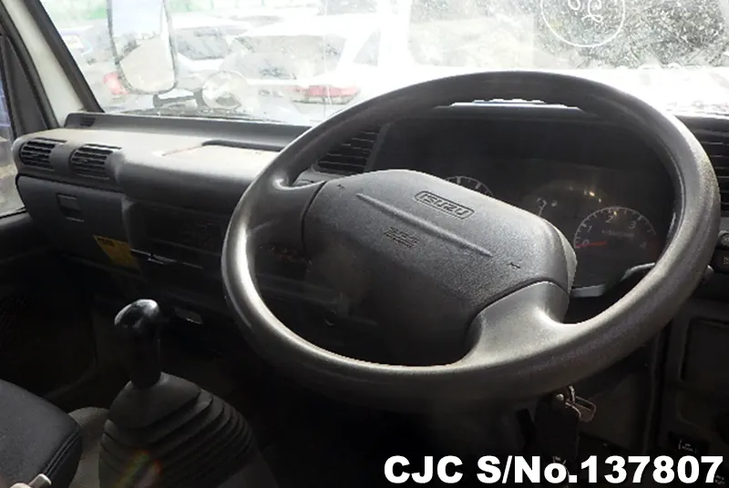 2006 Isuzu / Elf Stock No. 137807