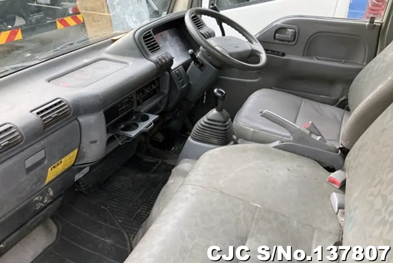 2006 Isuzu / Elf Stock No. 137807