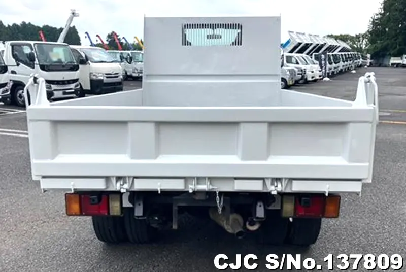2003 Isuzu / Elf Stock No. 137809