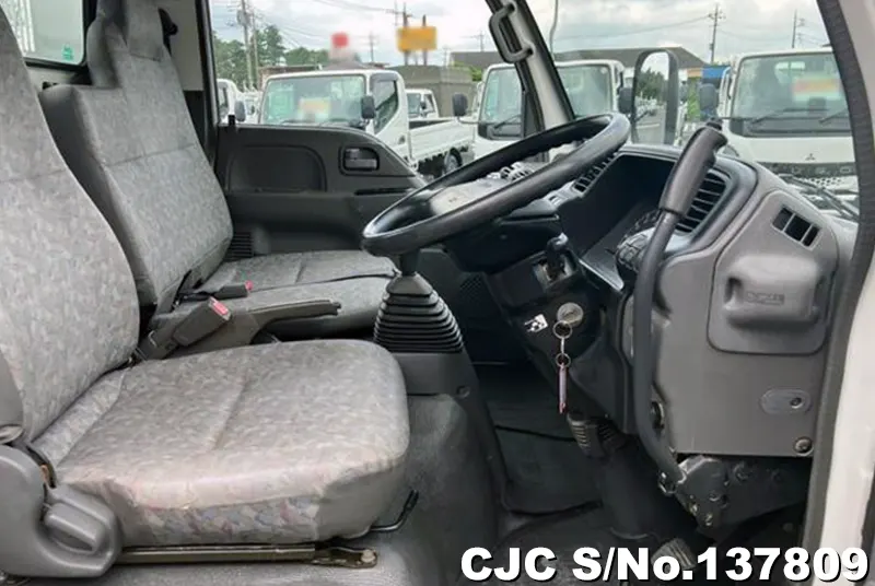 2003 Isuzu / Elf Stock No. 137809