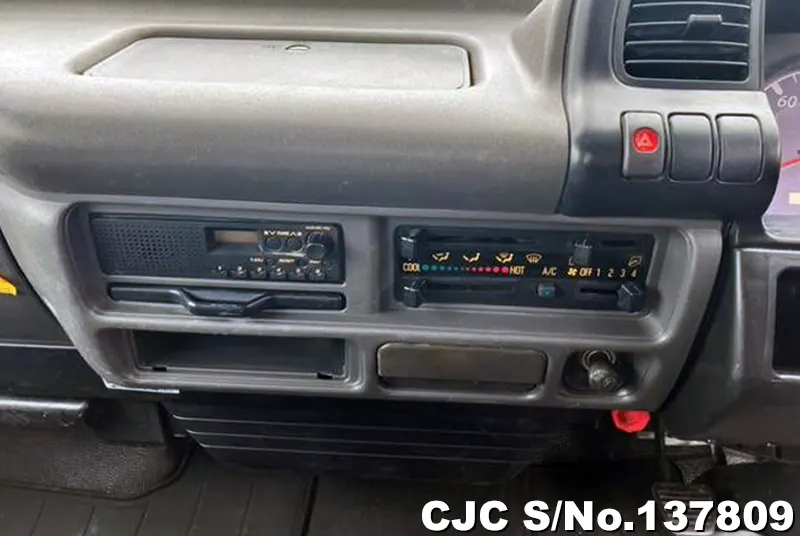 2003 Isuzu / Elf Stock No. 137809