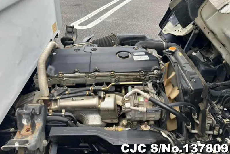 2003 Isuzu / Elf Stock No. 137809