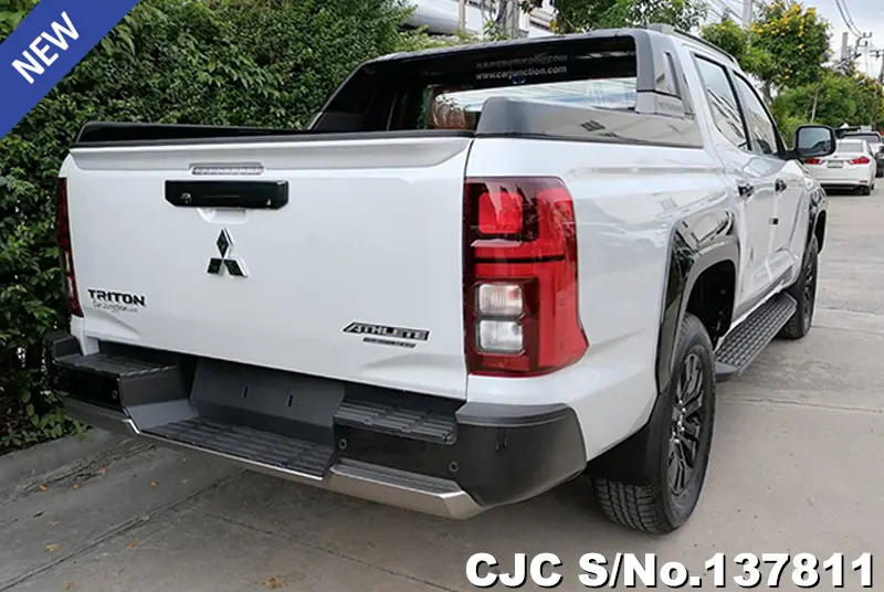 Mitsubishi Triton in White Diamond for Sale Image 1