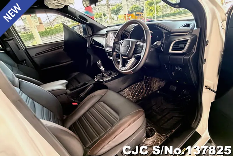 Isuzu D-Max in White for Sale Image 7