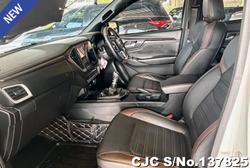Isuzu D-Max in White for Sale Image 9