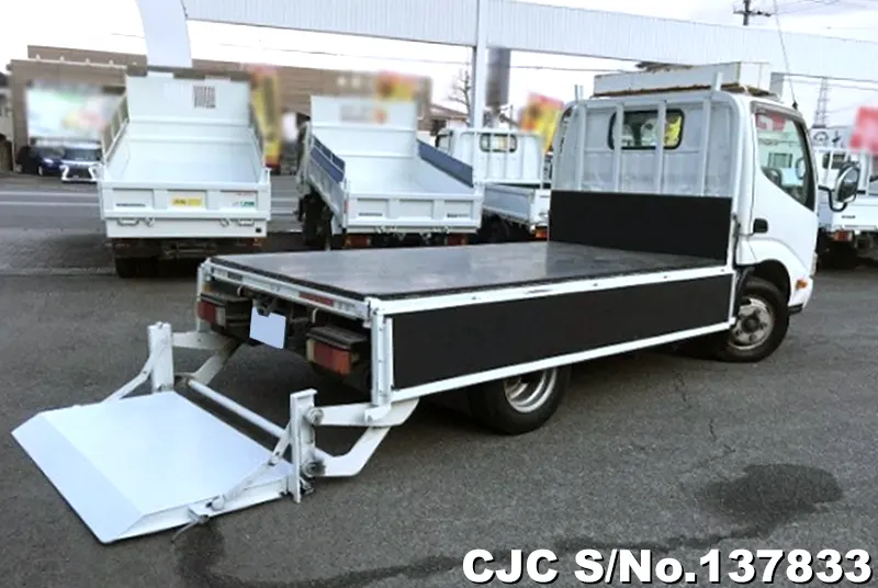 2010 Hino / Dutro Stock No. 137833
