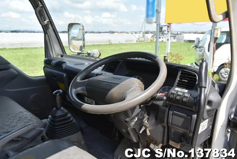 2005 Mazda / Titan Stock No. 137834