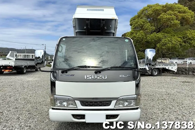 2004 Isuzu / Elf Stock No. 137838
