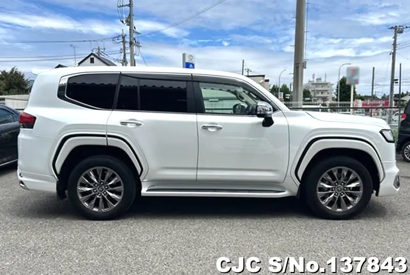 2024 Toyota / Land Cruiser Stock No. 137843