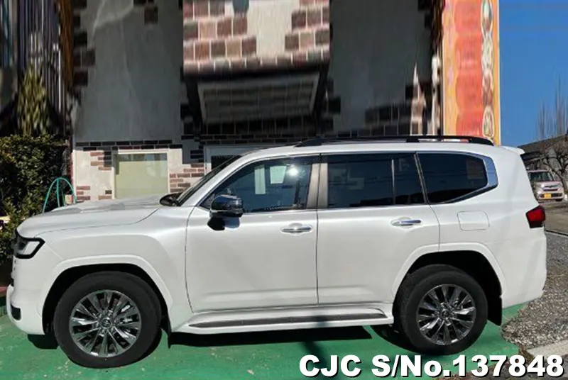 2024 Toyota / Land Cruiser Stock No. 137848