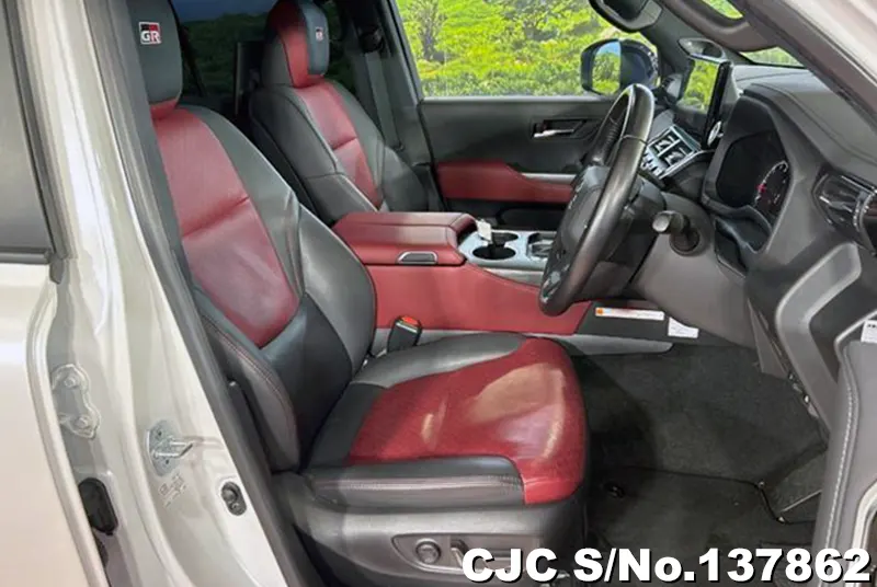 2023 Toyota / Land Cruiser Stock No. 137862