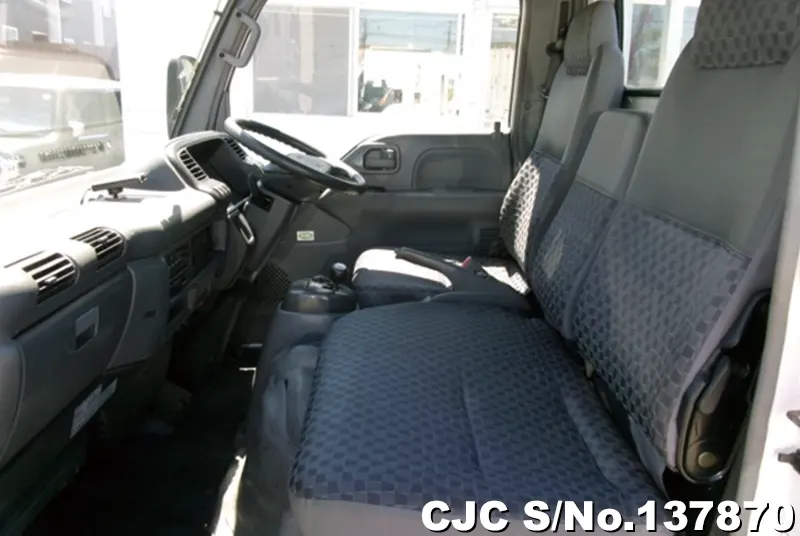 2005 Isuzu / Elf Stock No. 137870