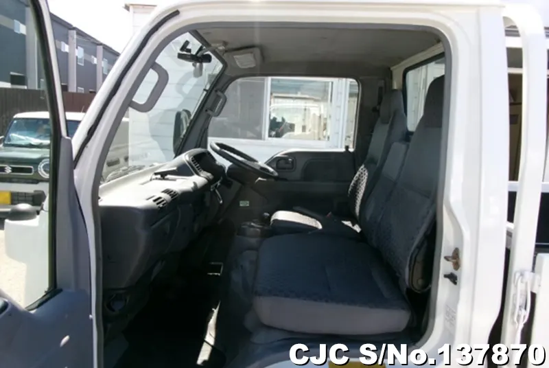 2005 Isuzu / Elf Stock No. 137870