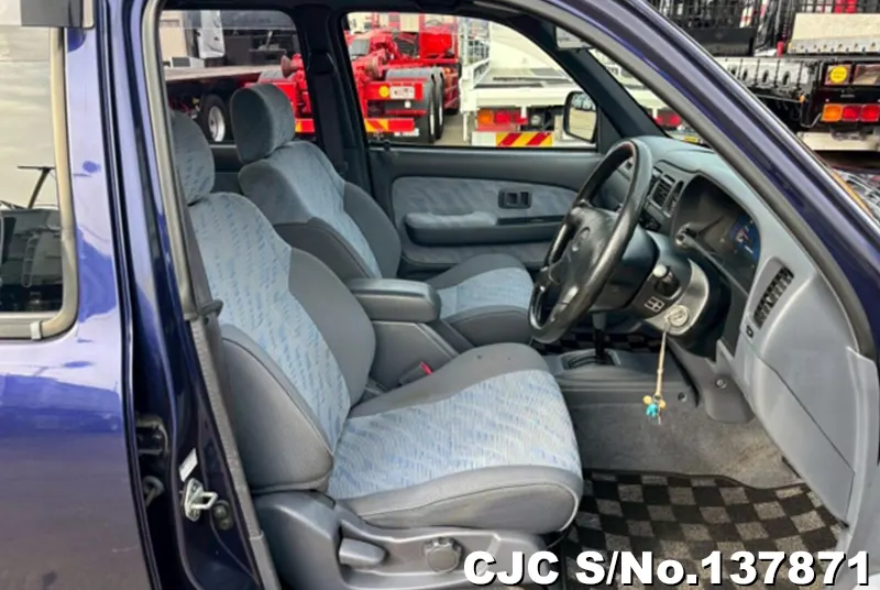 2000 Toyota / Hilux Stock No. 137871