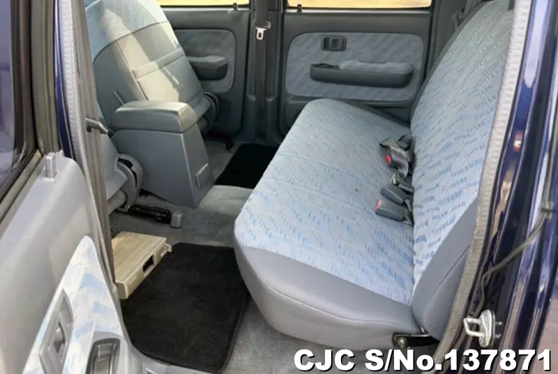 2000 Toyota / Hilux Stock No. 137871