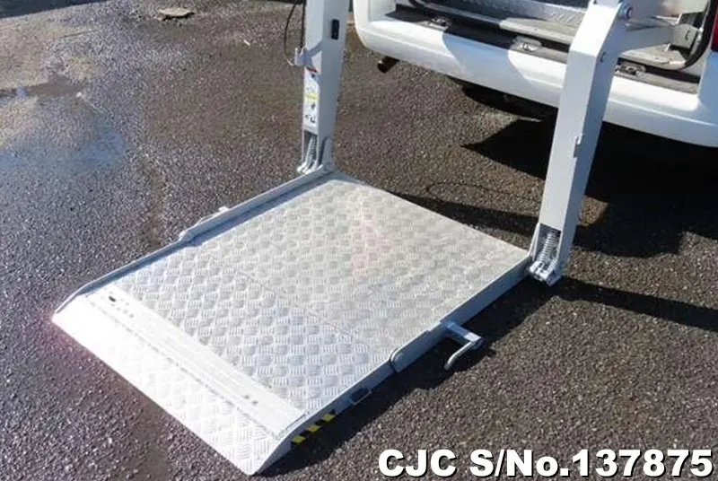 2017 Mazda / Bongo Stock No. 137875