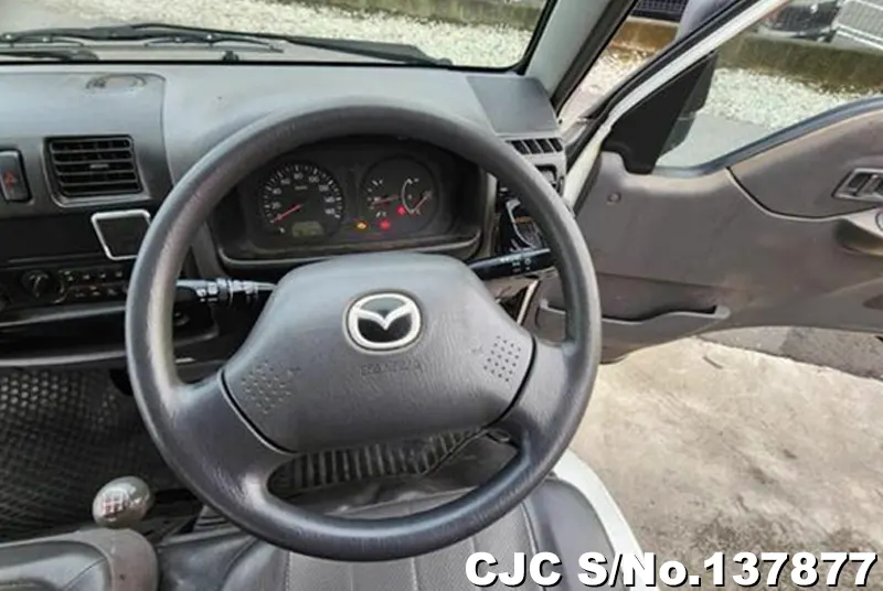 2011 Mazda / Bongo Stock No. 137877