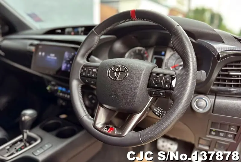2024 Toyota / Hilux / Revo Stock No. 137878